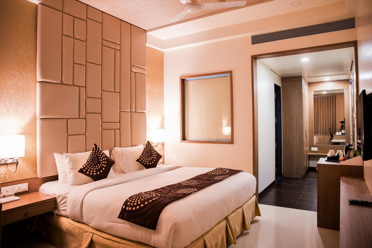 Hotel Grand Rio Nashik Zewnętrze zdjęcie