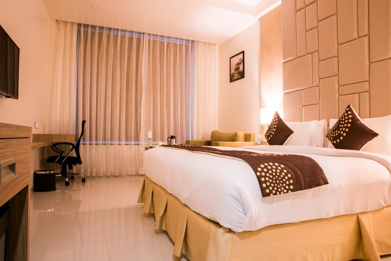 Hotel Grand Rio Nashik Zewnętrze zdjęcie