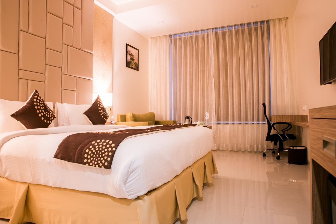 Hotel Grand Rio Nashik Zewnętrze zdjęcie
